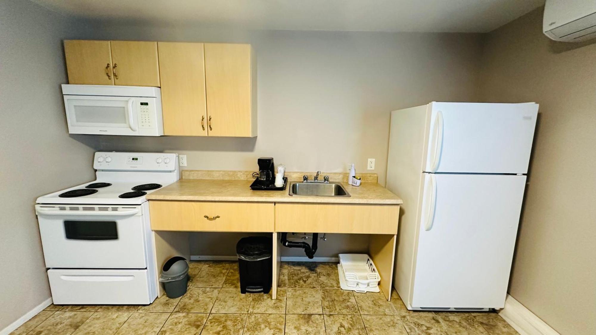 Motel 7 Inn & Suites Beresford Экстерьер фото